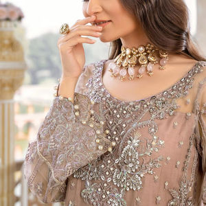 Robe de soirée formelle non cousue la plus vendue pour femmes Nouveau designer Salwar Kameez de longueur standard 2025 - Product Image 1