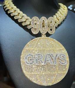 Colgante de plata de ley Moissanite VVS de corte redondo de dos tonos personalizado colgante de letra Hip Hop de lujo de alta calidad totalmente helado - Product Image 2