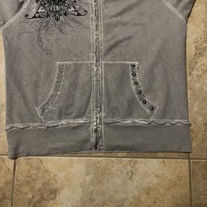 Ropa de calle recortada con cremallera y remache Sudadera con capucha Terry Cotton Acid Wash Custom Rhinestone Sun Faded Full Zip Up Hoodie para hombres - Product Image 5