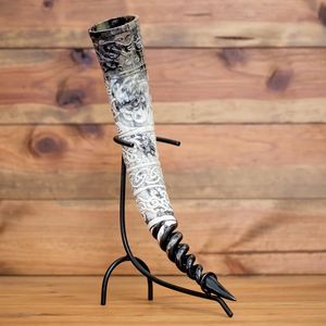 2025 nuevo superventas ecológico buey búfalo tallado a mano vikingo Medieval beber cuerno soportes de madera cuernos naturales para bebidas - Product Image 3