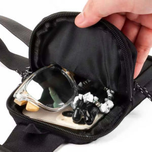 ผู้ผลิตกระเป๋าคาดลำตัวผู้ชายจากปากีสถาน โรงงาน ผู้จัดจำหน่าย กระเป๋าแฟชั่นหรูหรา รับผลิตตามแบบ โลโก้สั่งทำ OEM ODM แบรนด์ส่วนตัว ซิป - Product Image 6