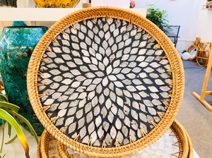 Usine du Vietnam à Binh Phuoc produisant des plateaux et paniers en rotin de qualité commerciale, à motifs de dessins animés, garantissant une qualité constante pour les commandes en gros - Product Image 1