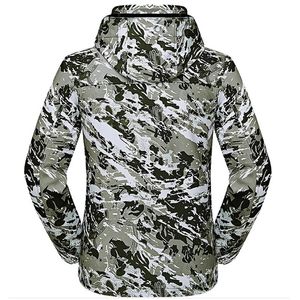 Sublimación hecha en fábrica OEM Venta caliente Chaqueta de concha suave personalizada Senderismo Impermeable Cálido Cuello alto Cremallera Diseño de impresión Hombres - Product Image 5