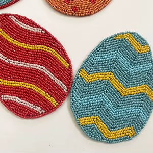 Posavasos con monograma de lujo personalizado con cuentas de vidrio hechas a mano y bordado, alfombrillas y almohadillas personalizadas para bodas, eventos especiales - Product Image 6