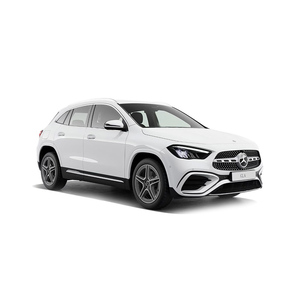 Dimension des pneus Mercedes-Benz GLA 200 de luxe avec intérieur en cuir foncé AWD Drive R15 Confort et technologie supérieurs - Product Image 1