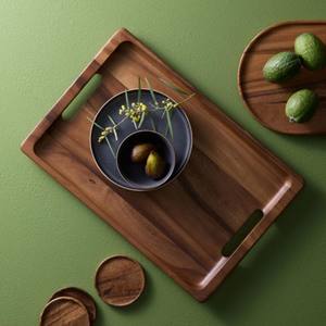 Salisbury Co Seville Rectangular Bandeja para servir con asa Esta bandeja está hecha de madera de acacia Diseño de grano natural Decoración para el hogar - Product Image 1