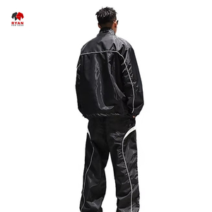 ชุดวอร์มลำลองผู้ชายสำหรับฤดูหนาว ผ้าพรีเมียม คอตั้ง เนื้อผ้านุ่ม ระบายอากาศได้ดี พิมพ์ลาย พร้อมปักโลโก้ตามสั่ง - Product Image 4