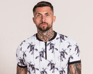 T-shirt homme avec impression sur toute la chemise avec demi-fermeture éclair et col côtelé sur le devant - Product Image 3