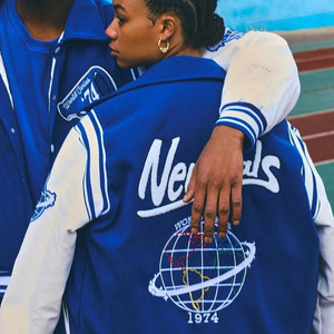 OEM vente en gros unisexe vintage Varsity Letterman veste logo personnalisé chenille broderie hiver laine toile tissu à capuche XL léger - Product Image 2