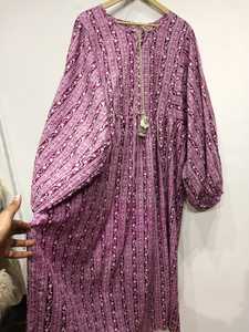 ชุดเดรสยาวมุสลิมแบบอบายะ ระบายอากาศได้ดี สไตล์ดูไบ ปักลายหรูหรา ชุดเดรสยาวแบบมีเอกลักษณ์สำหรับผู้หญิง - Product Image 2