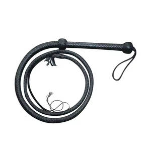 Fouet de taureau en cuir de vache véritable 6 pieds de long 12 tresses Fouet d'équitation noir fabriqué à la main avec tissage tressé authentique - Product Image 5