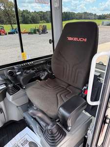 LIVRAISON GRATUITE TAKEUCHI TB235-2 MINI-EXCAVATRICE MOTEUR DIESEL 24,4 CV CABINE CLOSERE APPROUVÉE EPA CE Hydraulique auxiliaire 2 vitesses Plc. - Product Image 4