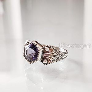 แหวนผู้หญิงพลอยอเมทิสต์ธรรมชาติ หินประจำเดือนกุมภาพันธ์ แหวนสำหรับงานแต่งงาน วันครบรอบ แหวนซ้อนกันได้ เครื่องประดับแหวนเงินแท้ 925 - Product Image 6