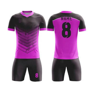 Prix de gros pour uniformes de football, vêtements de sport, uniformes de football pour jeunes en tailles personnalisées, maillots de football unisexes, shorts, ensembles d'uniformes de football - Product Image 5
