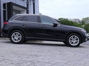 SUV G L C 300 4MATIC 2023 USADO EN EXCELENTES CONDICIONES, TRANSMISIÓN AUTOMÁTICA DE 9 VELOCIDADES, 255HP, EN VENTA - Product Image 4