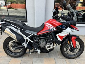 Hot New 2025 Triumphs Tiger 900 GT Aragon Edition 888cc Inline 3 4 temps Nouvelle moto d'aventure prête à exporter dans le monde entier - Product Image 4