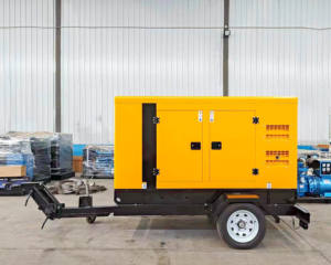 مولد ديزل وغاز طبيعي محمول على مقطورة من أлад ALD-C125S بقدرة 125 كيلوواط و130 كيلوواط و150 كيلوفولت أمبير مع نظام تشغيل تلقائي ونظام تبريد مائي وطاقة موثوقة - Product Image 3