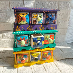 Tiroirs de coffre en bois fabriqués à la main Boîte à pantalons à la main indienne avec design multicolore Mini tiroir de rangement Bijoux Souvenirs Style Boho - Product Image 1