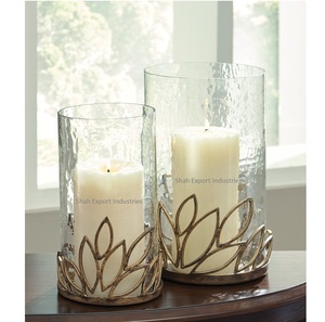 Bougeoir de forme ronde en aluminium et verre Golden Hurricanes avec conception de feuille pour décor de table de fête d'événement à la maison - Product Image 2