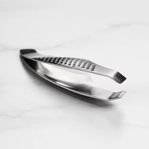 El juego de pinzas todo en uno Incluye puntas inclinadas, puntiagudas y planas para necesidades completas de aseo - Product Image 1