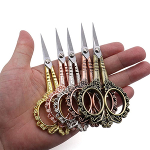 Herramientas de manicura al por mayor, tijeras de estilo, tijeras de estilo sencillo elegantes europeas, tijeras multifuncionales, herramientas de gran oferta 2024 - Product Image 4