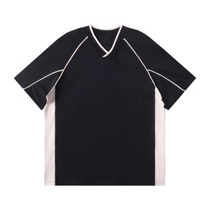 Camiseta de Cuello en V 100% Algodón Orgánico para Hombre, Elegante y Suave para Atuendos Casuales con Diseño Estampado - Product Image 3