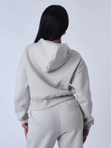 Pantalon empilé en velours avec logo personnalisé pour femmes, 2 pièces, survêtement femme avec strass, ensemble de jogging - Product Image 6