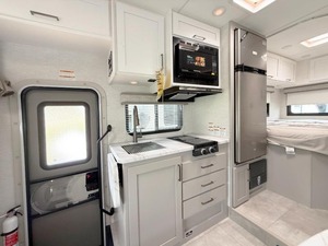NUEVO Autocaravana T-H-O-R RV QUANTUM LC19 2026 DISPONIBLE PARA LA VENTA - Product Image 2