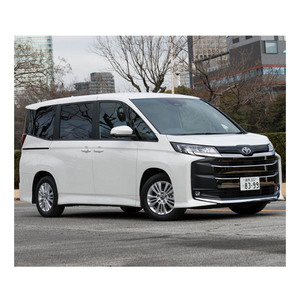 Venta al por mayor de coches de buena calidad a buenos precios de coches usados Toyota Voxy para la venta de todos los modelos y años disponibles para la exportación - Product Image 6