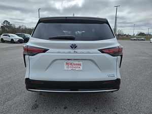 Toyota Sienna Edición Limitada 2024 Usada - Product Image 2