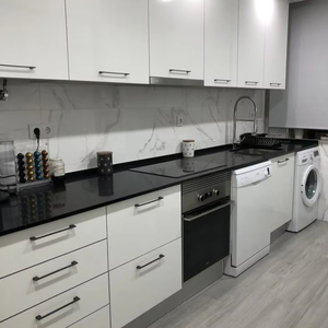 หินแกรนิตแบล็คกาแล็กซี่ ผิวสัมผัสแบบโบราณ ดีไซน์ทันสมัย สำหรับเคาน์เตอร์ครัวและการตกแต่งภายในวิลล่า - Product Image 1