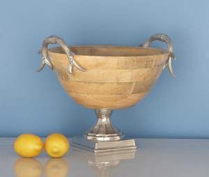 Bol en bois léger avec beauté naturelle idéal pour servir des collations et des apéritifs chauds ou froids à la maison - Product Image 3