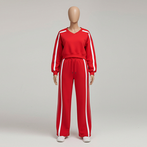 Conjunto Casual a Rayas con Cuello en V para Mujer, Logotipo Personalizado al por Mayor, Top Corto Rojo, Pantalones Holgados, Chándal - Product Image 4