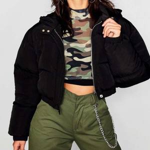 Chaqueta acolchada corta de marca personalizada para mujer, Parkas gruesas acolchadas de algodón con cordón, abrigo de burbujas de invierno con cremallera, trajes cálidos informales de calle de Ayat Export - Product Image 1