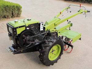 Lutong รถแทรกเตอร์ LT1804ในฟาร์ม180HP รถไถหัดเดินพร้อม180HP แค็บและเครื่องปรับอากาศ4WD ทางการเกษตร