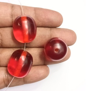 Collar de Resina de Bisutería de Moda, Superventas de la India, Collar Hecho a Mano en Blanco y Negro para Mujeres y Niñas, Estilo Clásico - Product Image 1