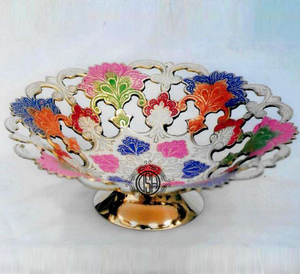 Frutero seco decorativo de latón de la mejor calidad, cuenco de servicio multiusos, frutero decorativo hecho a mano para mesa. - Product Image 5