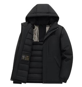 Chaqueta Casual de Piel de Pescado con Capucha Acolchada, Gruesa, Cortavientos, con Cierre Frontal y Cuello Alto con Logotipo - Product Image 4
