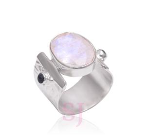 Meilleure qualité naturel blanc arc-en-ciel pierre de lune 925 pierres précieuses en argent sterling à la main bague en argent bijoux en gros usine - Product Image 3