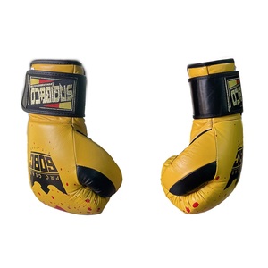 Guantes de boxeo y MMA de cuero de vaca de alta calidad, guantes de boxeo y guantes de boxeo - Product Image 3