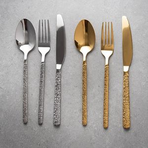 Elegante juego de cubiertos de metal adecuado para la decoración de cocinas modernas que proporciona una comodidad excepcional durante el uso. - Product Image 3