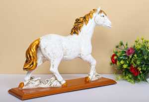 Estatua de Caballo Corriendo de Resina Blanca, Artesanía Nirmala, Decoración Feng Shui para el Hogar, Regalo de Prosperidad, Pieza Decorativa Hecha a Mano - Product Image 3