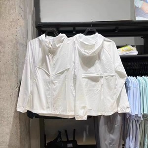 Chaqueta impermeable para deportes al aire libre y gimnasio de secado rápido transpirable ligera personalizada para hombre, chándal portátil resistente al viento - Product Image 5