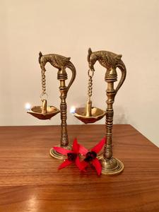 Nuevo Juego de Dos Portavelas de Latón con Diseño Art Deco para Decoración del Hogar y Bodas, Hecho en India - Product Image 2