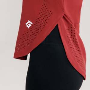 Endura Move Tee Outdoor Sports Vest in Maroon - Product Image 5