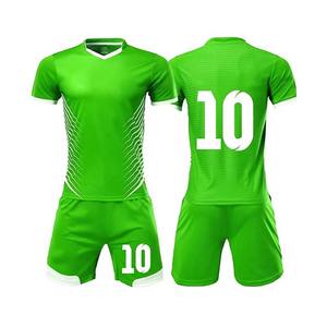 2024 Vêtements de football personnalisés pour hommes-Maillot de sport en gros avec short avec nom d'équipe sportive pour adultes - Product Image 1