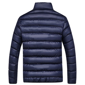 Veste d'hiver en duvet personnalisée avec logo, capuche, style streetwear, impression personnalisée, veste matelassée pour homme, fabricant d'usine, vente en gros - Product Image 2