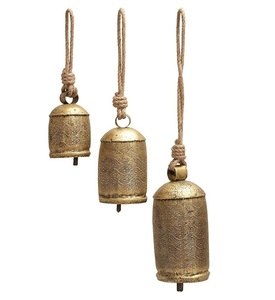 Ensemble de 3 décorations de Noël en métal en laiton antique Jingle Bells avec corde suspendue Décoration de Noël - Product Image 1