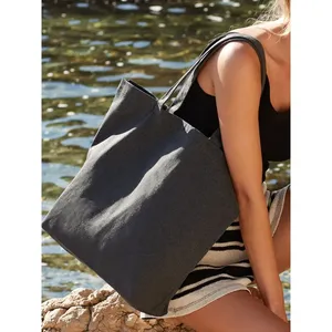 Borsa Tote Maxi Riciclata Sostenibile Revive per Merchandising Promozionale - Product Image 4