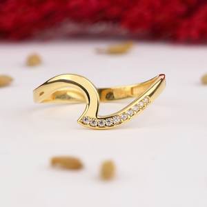 Anillo de Plata de Ley 925 con Circonita Cúbica Blanca y Baño de Oro Vermeil, Anillo de Moda para Mujer, Joyería Elegante al por Mayor - Product Image 3